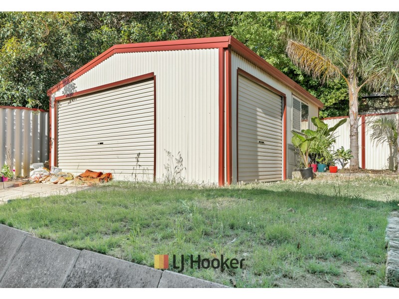 14 Girrawheen Ave, Girrawheen WA 6064