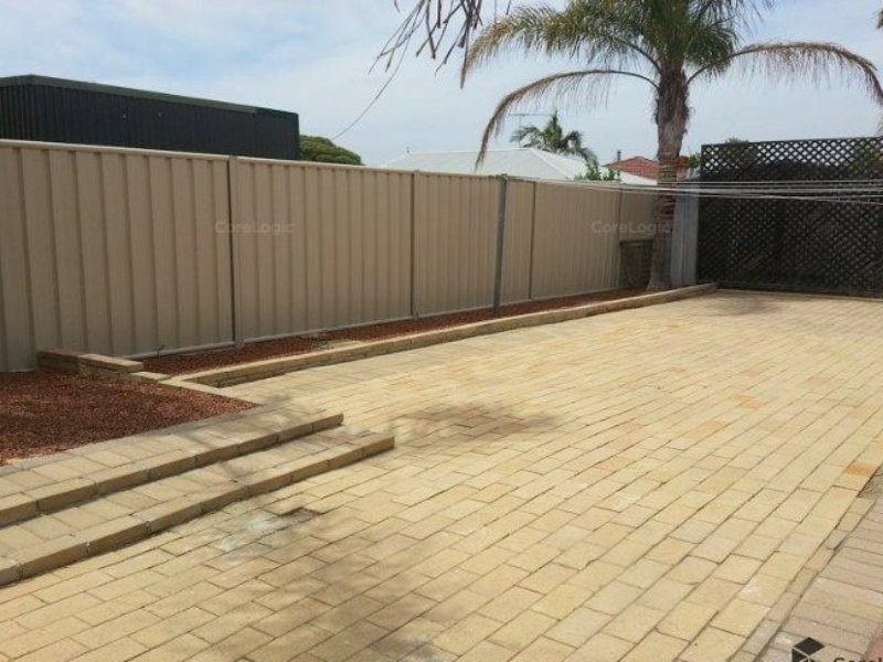 106 Guadalupe Drive, Ballajura WA 6066