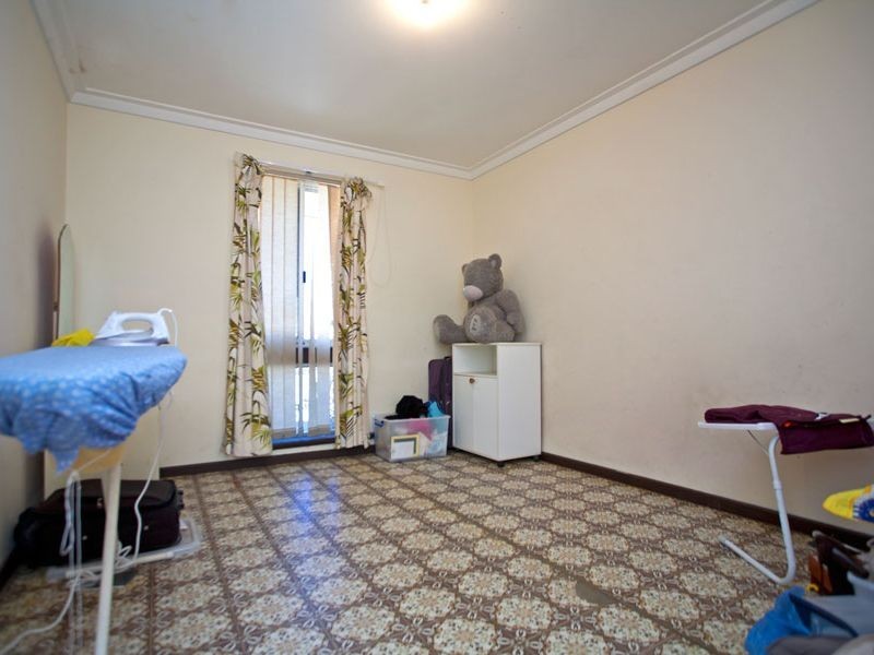 20 Denston Way, Girrawheen WA 6064