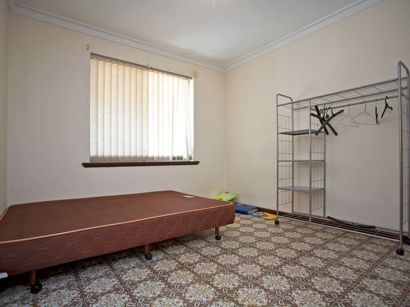 20 Denston Way, Girrawheen WA 6064