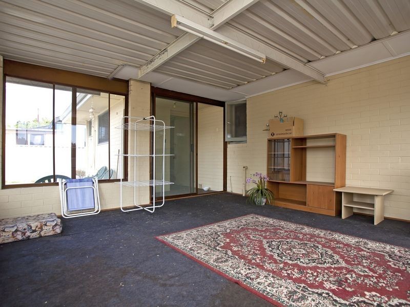 34 Manolas Way, Girrawheen WA 6064