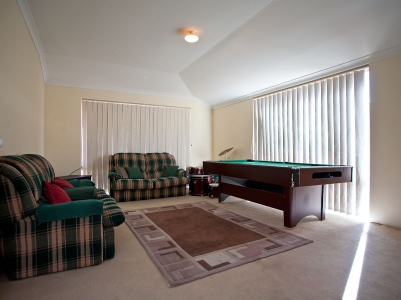 40 Nottingham Gardens, Ballajura WA 6066