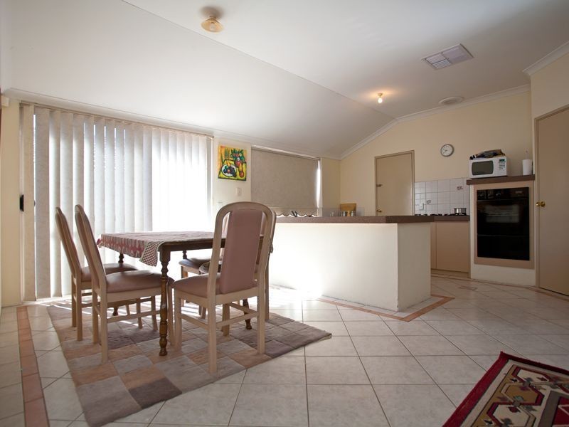 40 Nottingham Gardens, Ballajura WA 6066