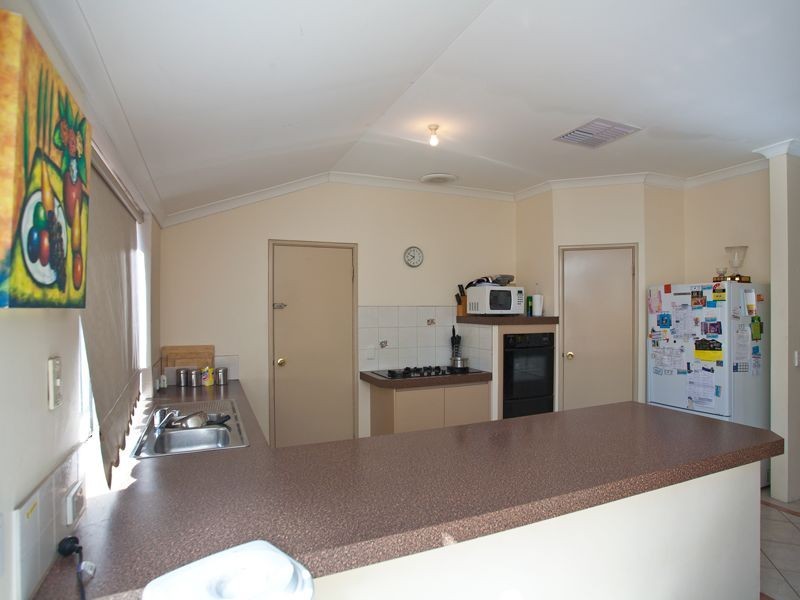 40 Nottingham Gardens, Ballajura WA 6066