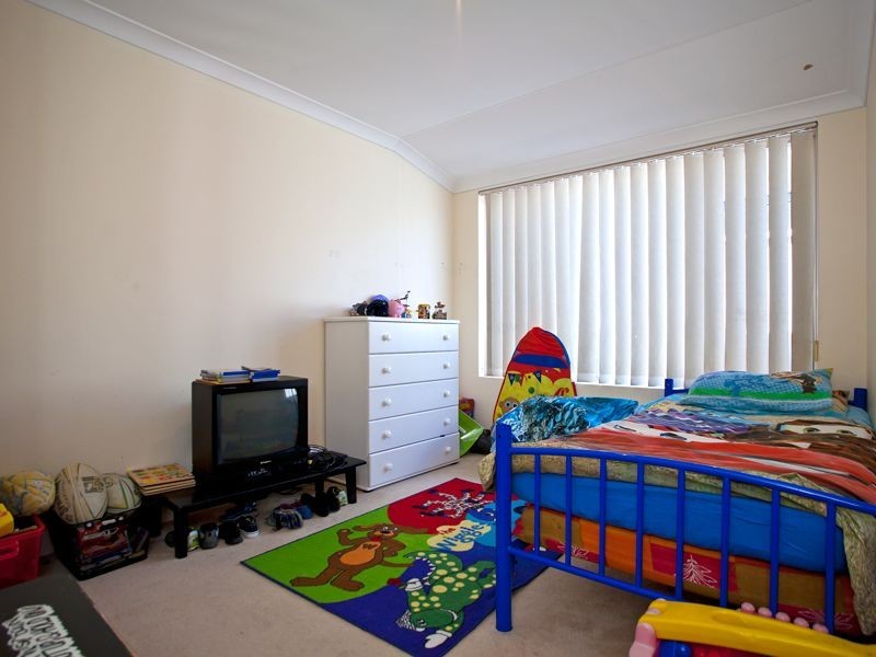 40 Nottingham Gardens, Ballajura WA 6066