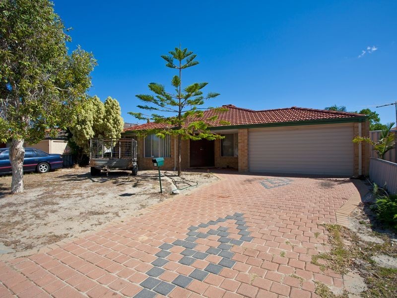 40 Nottingham Gardens, Ballajura WA 6066