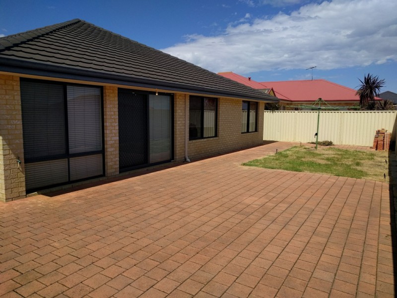 26 Trent Bridge Avenue, Madeley WA 6065