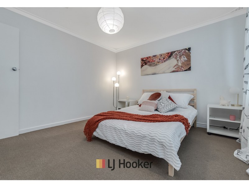 21 Wychcross St, Westminster WA 6061