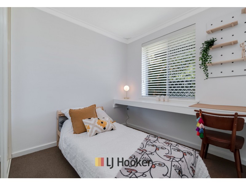 21 Wychcross St, Westminster WA 6061