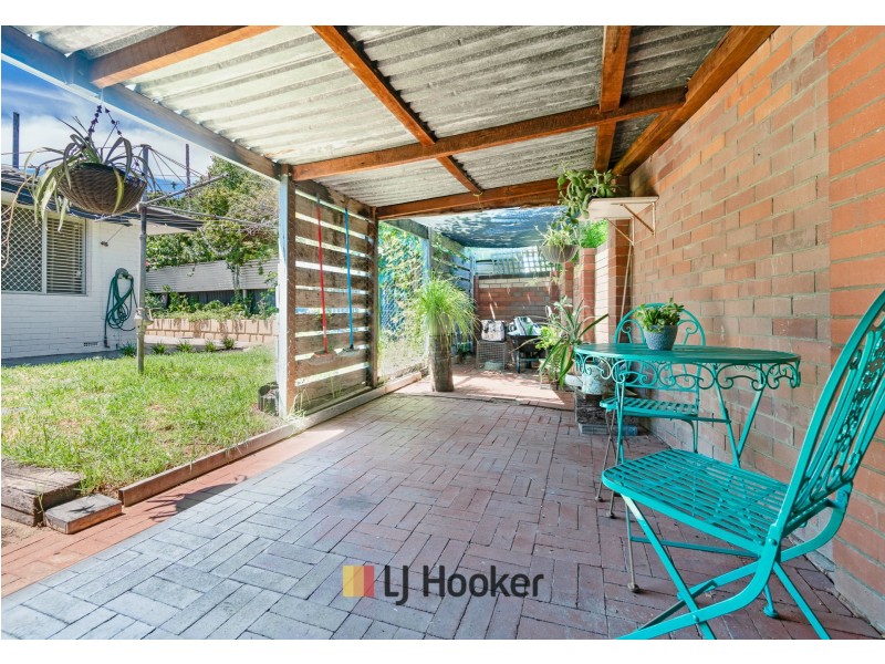 21 Wychcross St, Westminster WA 6061