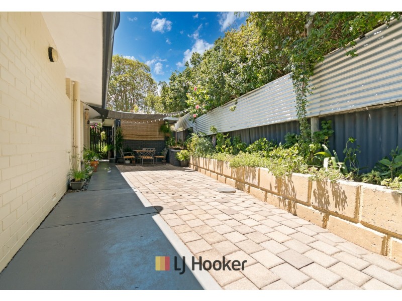 21 Wychcross St, Westminster WA 6061