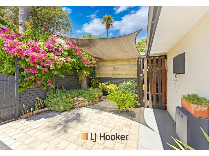 21 Wychcross St, Westminster WA 6061