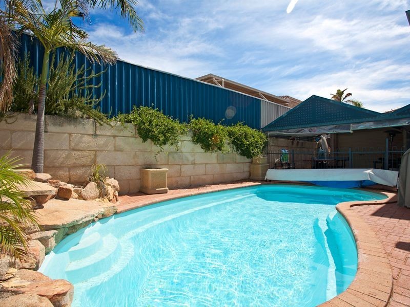 7 Cherrywood Avenue, Dianella WA 6059