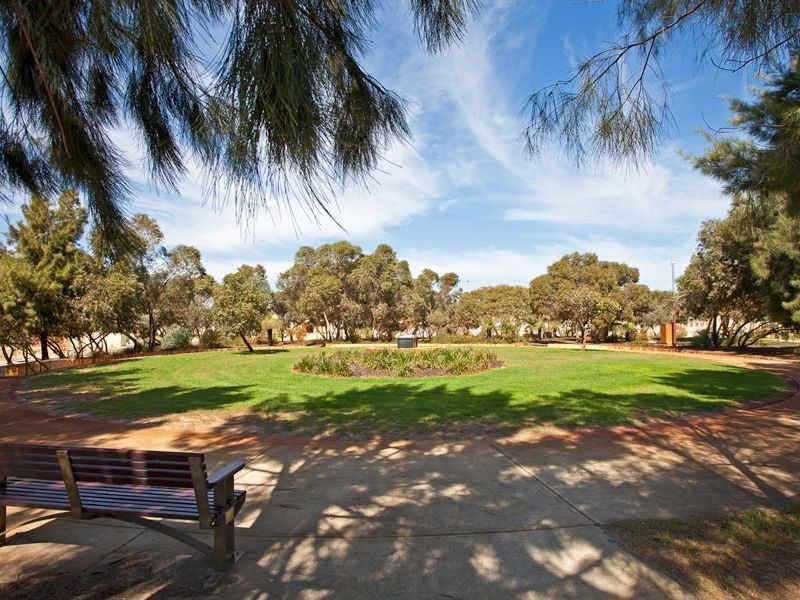 7 Cherrywood Avenue, Dianella WA 6059