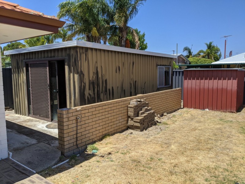 28 Mereworth Way, Girrawheen WA 6064