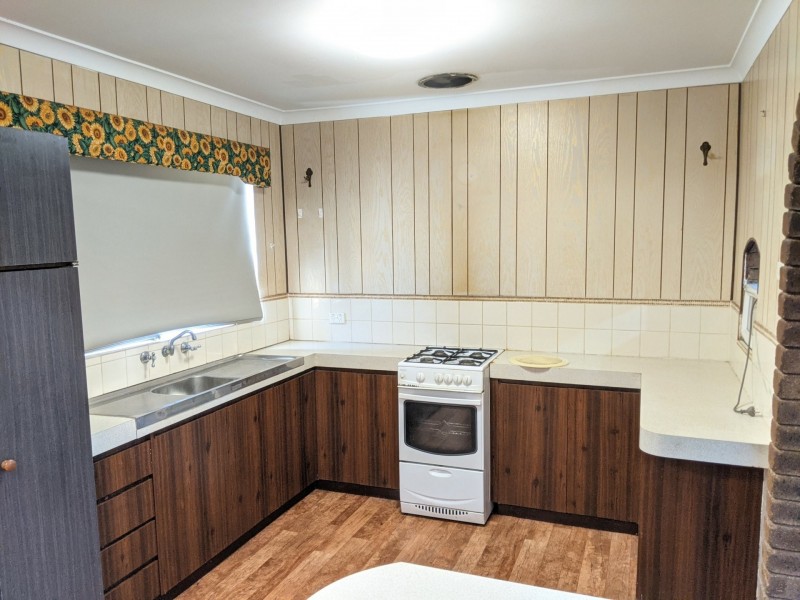 28 Mereworth Way, Girrawheen WA 6064