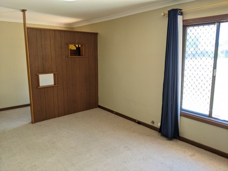 28 Mereworth Way, Girrawheen WA 6064