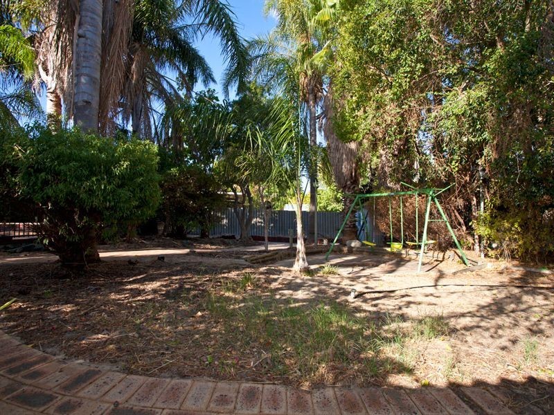 105 Waddington Crescent, Koondoola WA 6064