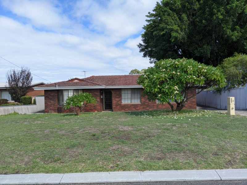 3 Pelham Way, Girrawheen WA 6064