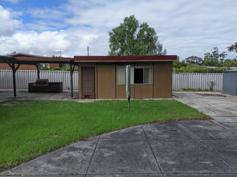 3 Pelham Way, Girrawheen WA 6064