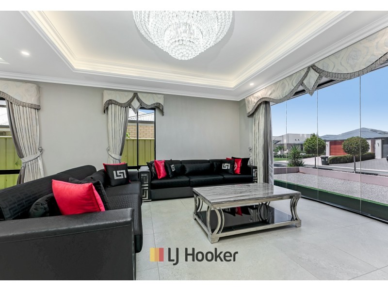 61 Barbarossa Drive, Caversham WA 6055