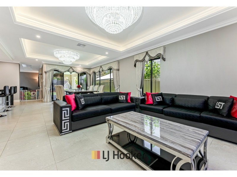 61 Barbarossa Drive, Caversham WA 6055
