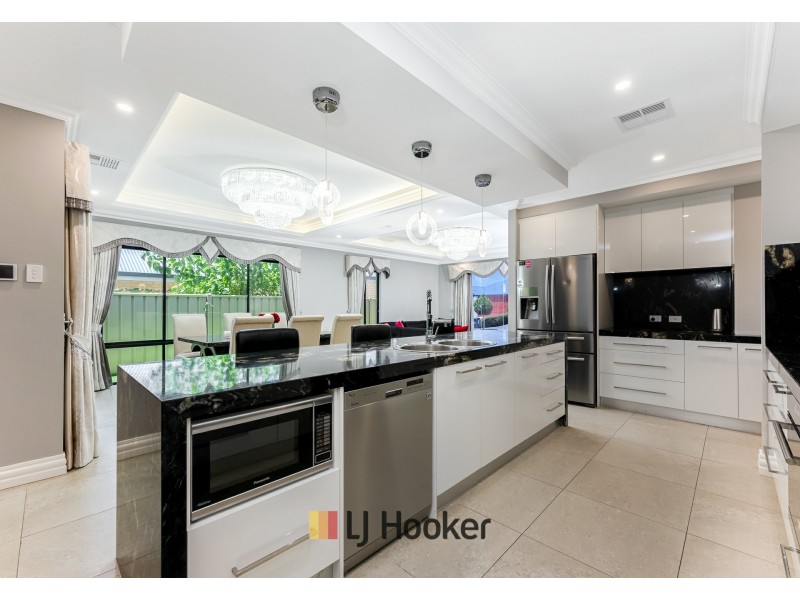 61 Barbarossa Drive, Caversham WA 6055