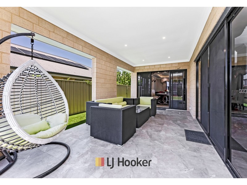 61 Barbarossa Drive, Caversham WA 6055
