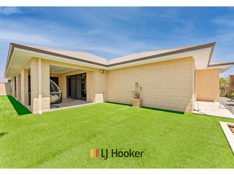 61 Barbarossa Drive, Caversham WA 6055
