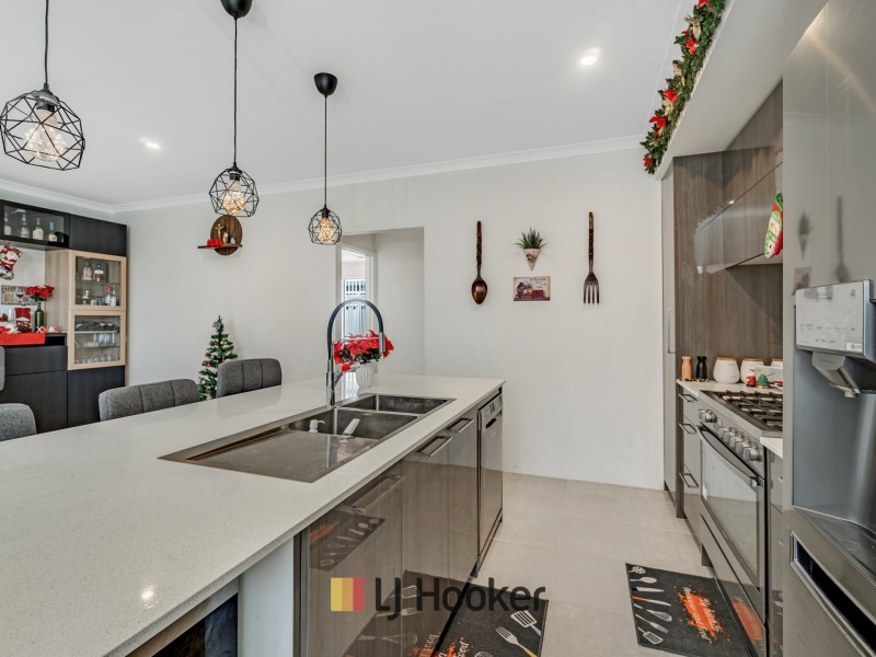 57 Pegasus Rd, Bennett Springs WA 6063