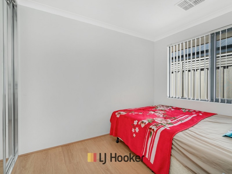 57 Pegasus Rd, Bennett Springs WA 6063