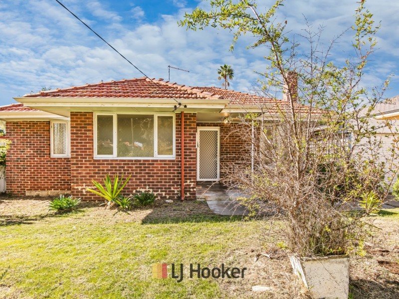 12 Newhaven Way, Nollamara WA 6061