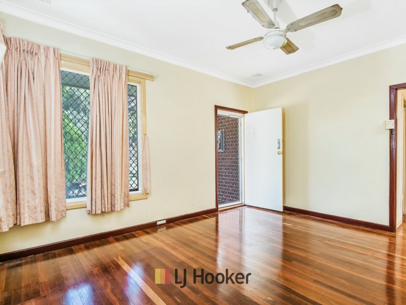 12 Newhaven Way, Nollamara WA 6061