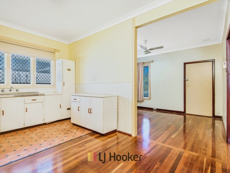 12 Newhaven Way, Nollamara WA 6061