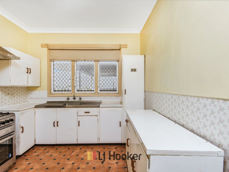 12 Newhaven Way, Nollamara WA 6061