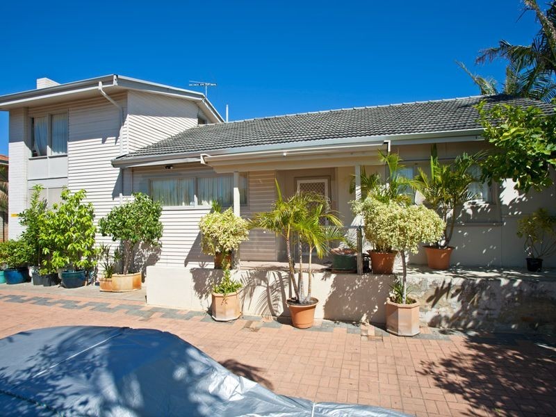 311 Grand Promenade, Dianella WA 6059