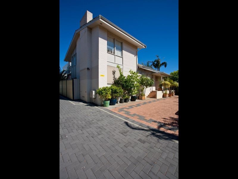 311 Grand Promenade, Dianella WA 6059