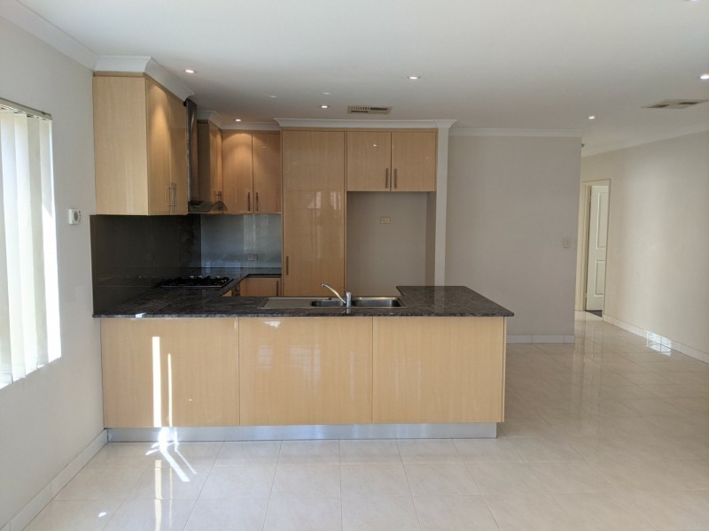 3B Findon Crescent, Westminster WA 6061