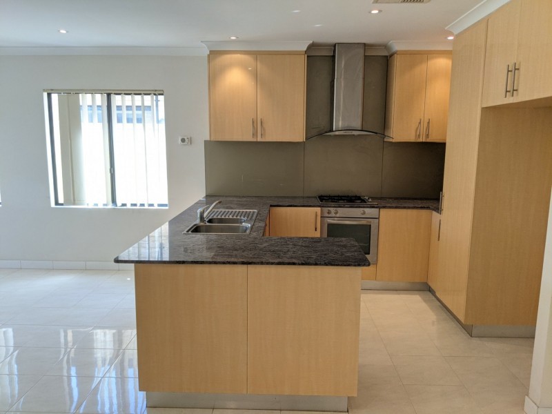 3B Findon Crescent, Westminster WA 6061