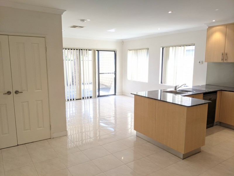 3B Findon Crescent, Westminster WA 6061