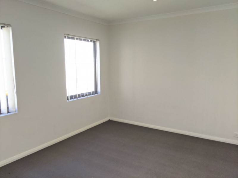 3B Findon Crescent, Westminster WA 6061