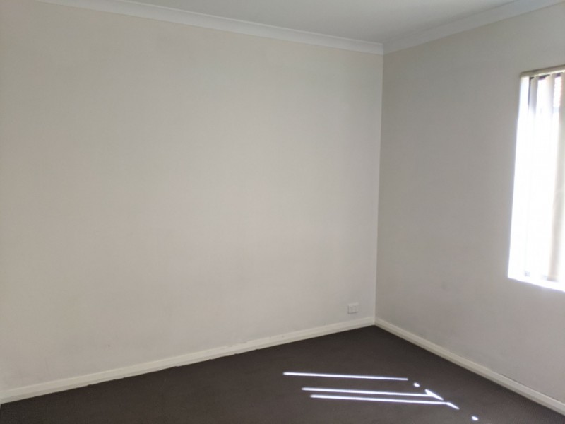 3B Findon Crescent, Westminster WA 6061