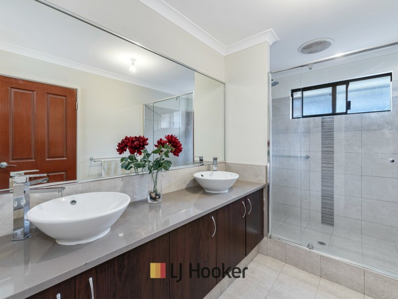 59 Raeside Drive, Landsdale WA 6065