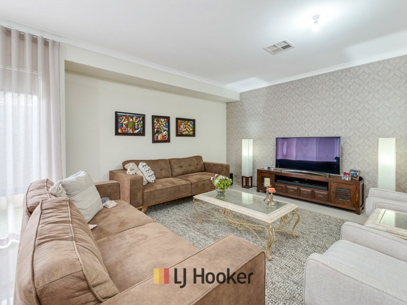 59 Raeside Drive, Landsdale WA 6065