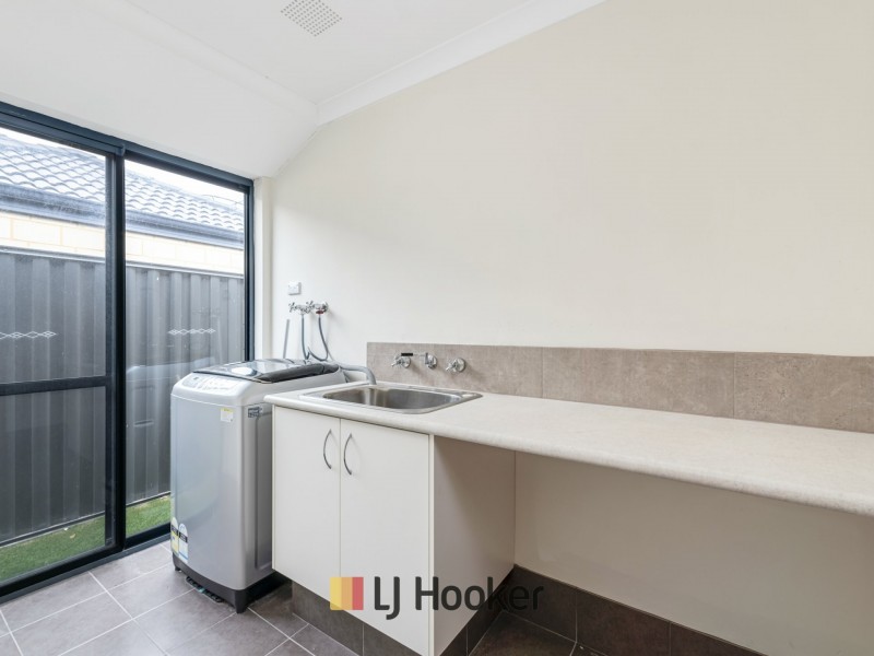 59 Raeside Drive, Landsdale WA 6065