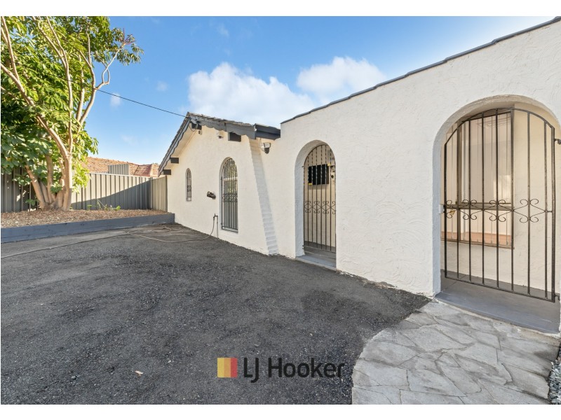 51 Curtis Way, Girrawheen WA 6064