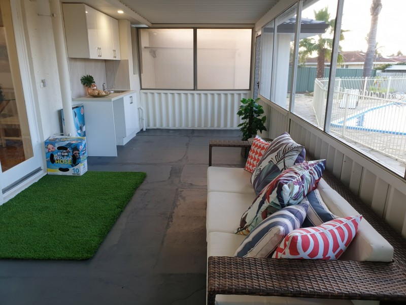 51 Curtis Way, Girrawheen WA 6064