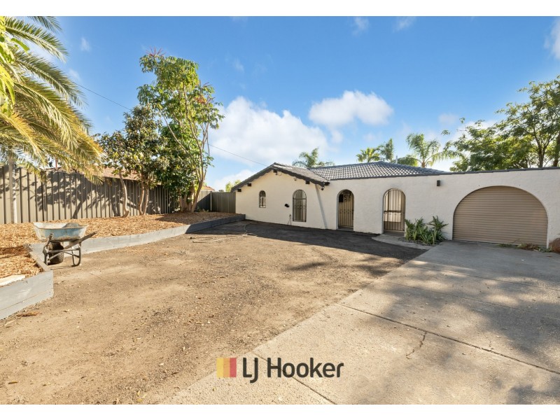 51 Curtis Way, Girrawheen WA 6064