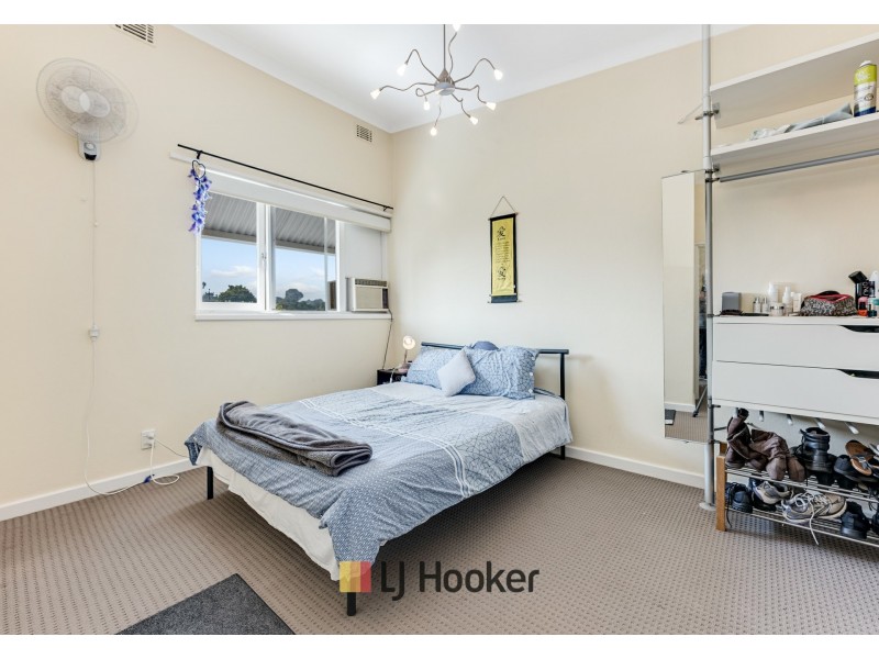 2/3 Derrington Crescent, Balga WA 6061