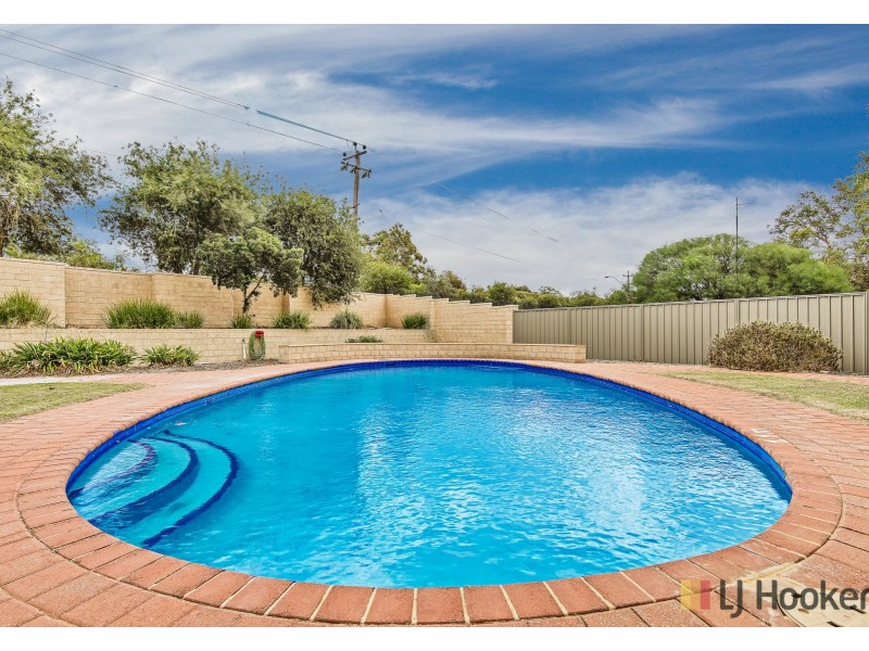 2/3 Derrington Crescent, Balga WA 6061